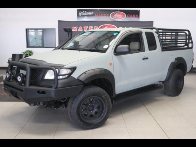 BUY TOYOTA HILUX 2016 HILUX 2.5 D4D EXTRA CAB , Mayet Cars