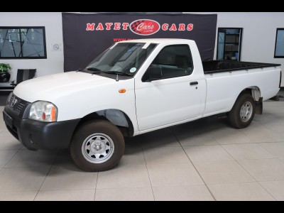 2016 Nissan Hardbody